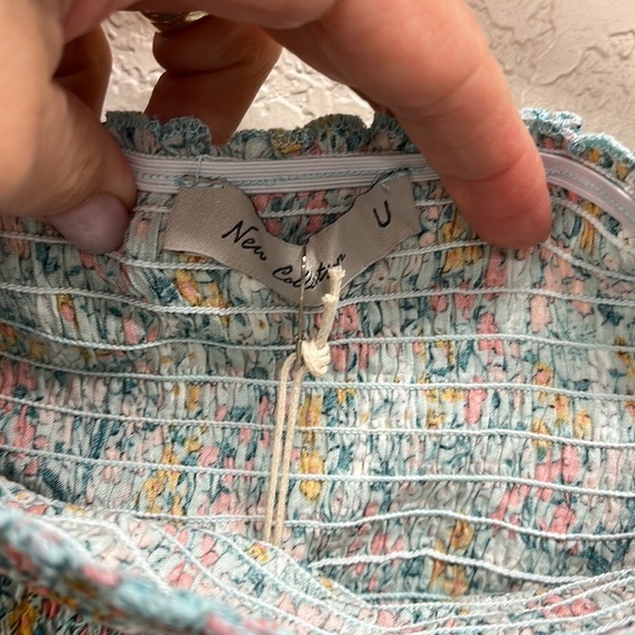 Bomaca Collection Floral Short Sleeve Ruffled Crop Top S - Picture 4 of 5